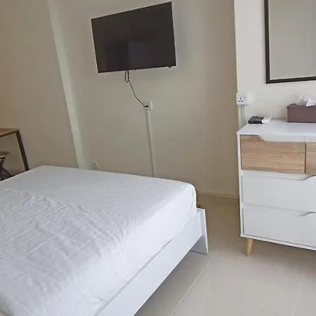 SleepRest @ Pollux Habibie Appartement Batam Buitenkant foto